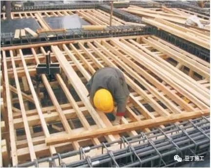 建設(shè)工程勘察與模板、混凝土工程施工操作要點(diǎn)